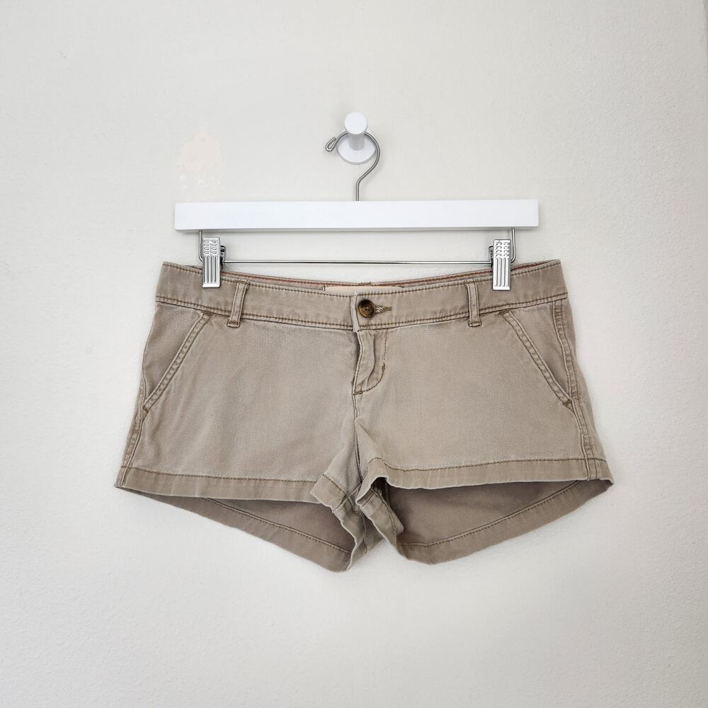 Y2K Low Rise Mini Khaki Chino Shorts Coconut Girl Boho Beachy Casual Hollister 4